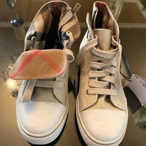 SOLD-Burberry sneakers kids children size 34